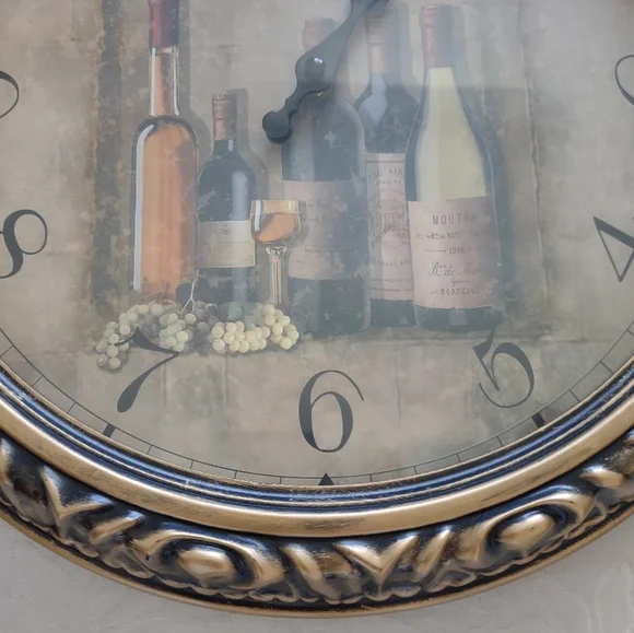 Vintage round large antique decorative frame clock italian rococo Style